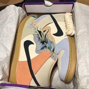 Nike SB High “Spectrum” brand new *RARE*